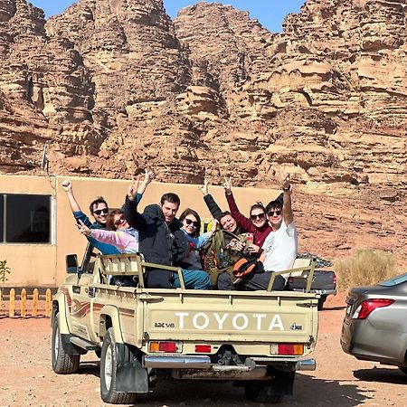 Wadi Rum Sunset Camp Buitenkant foto
