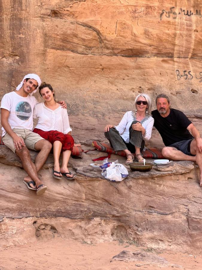 Wadi Rum Sunset Camp Buitenkant foto