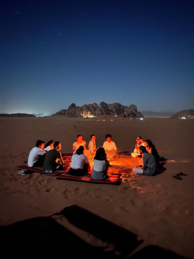 Wadi Rum Sunset Camp Buitenkant foto