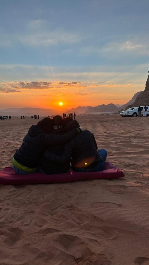 Wadi Rum Sunset Camp Buitenkant foto